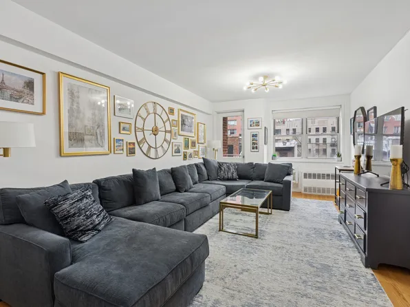 170 West 23rd Street image 1 of 7