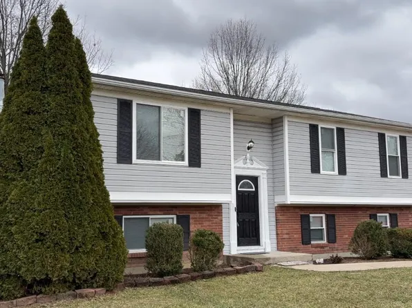11478 Oxfordshire Ln, Cincinnati, OH 45240
