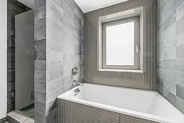 Rented by R New York