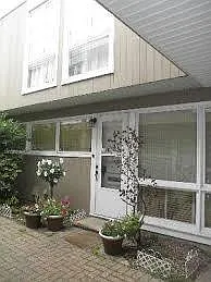 344 W Dickens Ave #6 — Photo 5