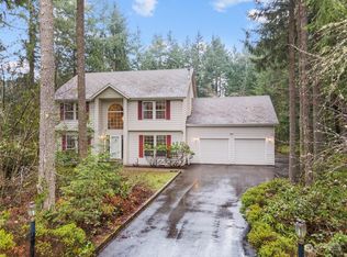 1200 SE High Ridge Ct, Pt Orchard, WA 98367