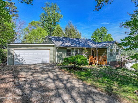 3rd image of 7822 Fersner Rd