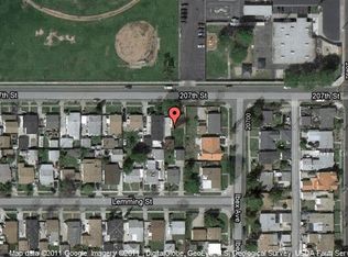 12122 207th St, Lakewood, CA 90715