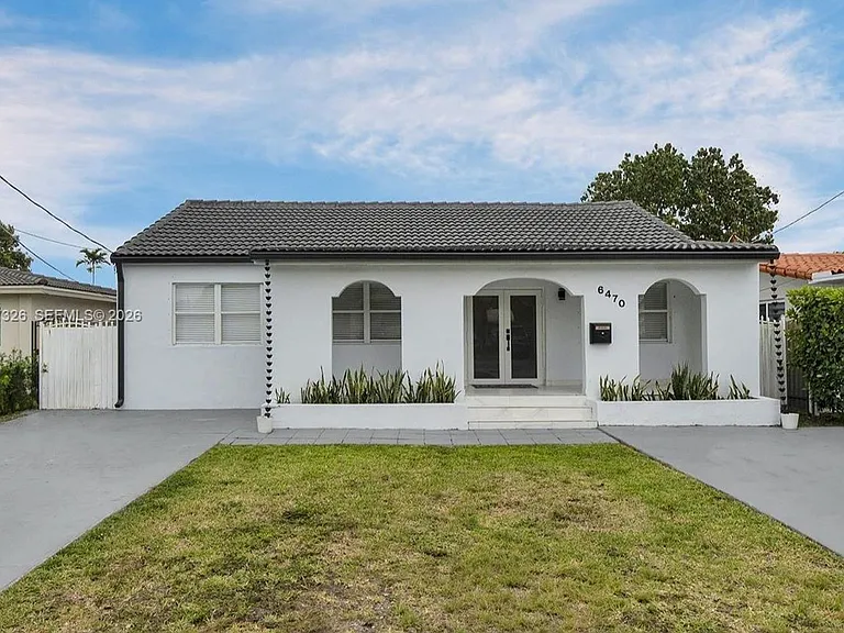 6470 SW 27th St — Photo 7