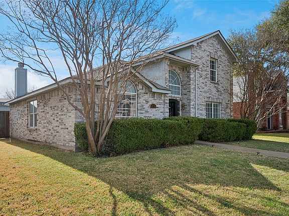 2nd image of 2725 Hidden Springs Dr