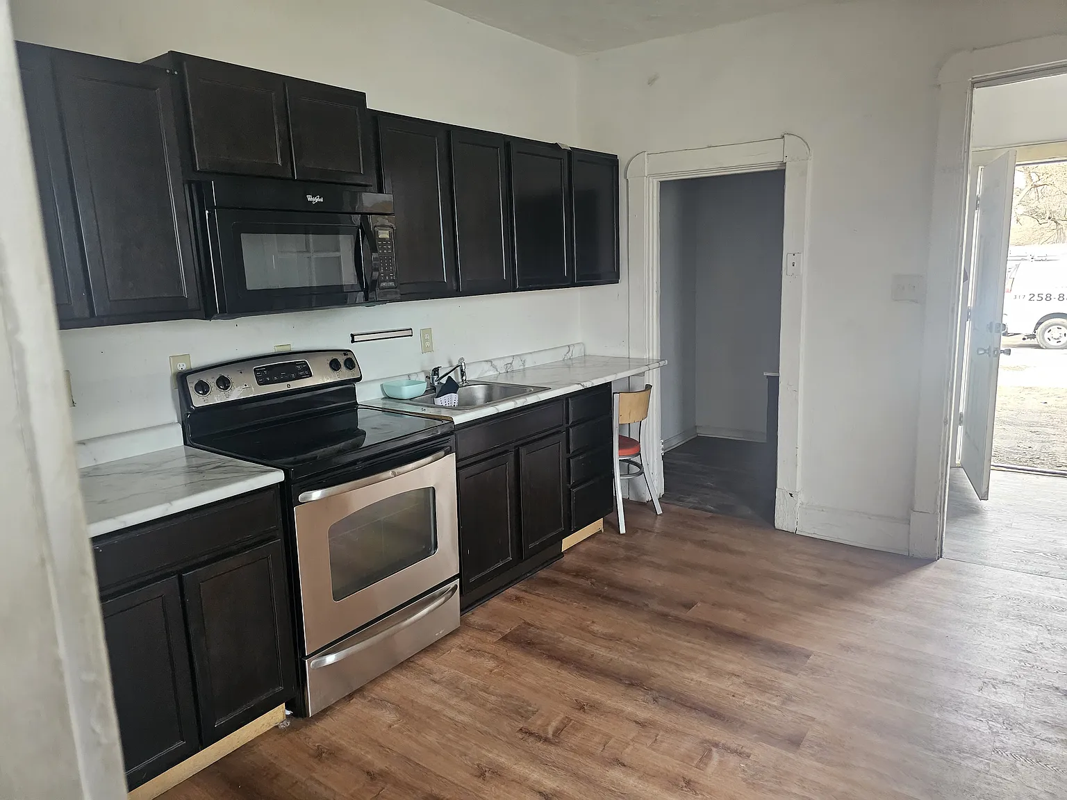 2 bed, 1150 sqft, $1,250 — Photo 2