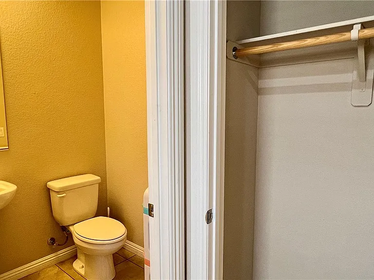 2853 Glass Vine Ct — Photo 5
