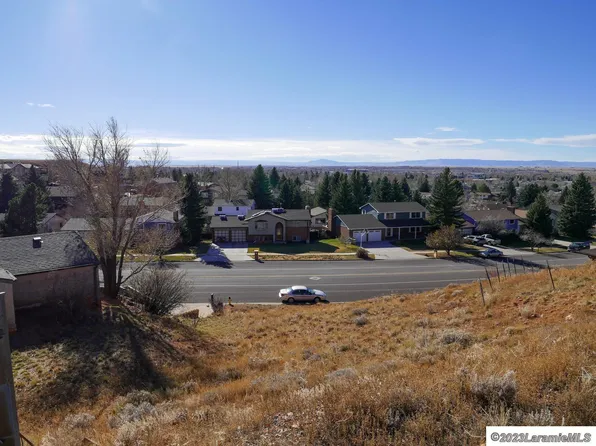 1725 Beaufort St, Laramie, WY 82072