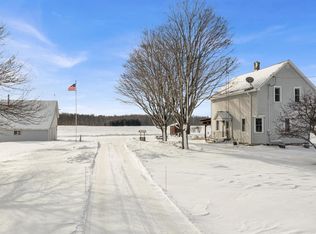 9817 Old 151 Rd, Manitowoc, WI 54220