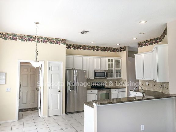 5th image of 6387 Sturbridge Ct