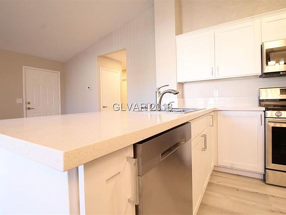 3rd image of 7913 Foxwood Pl Unit 203