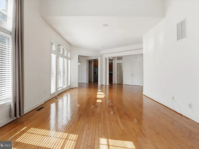 23059 Bronstein Ln — Photo 19