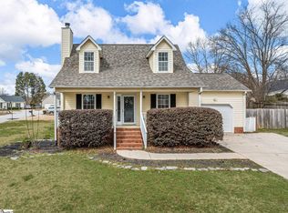 801 Dunwoody Dr, Simpsonville, SC 29681