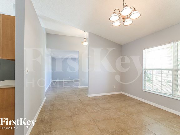 4th image of 157 Sanderling Dr