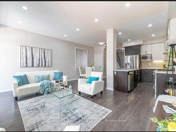 2nd image of 147 Baffin Cres #1