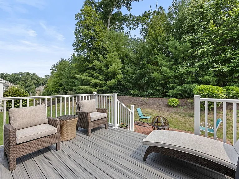 21 Carson Way — Photo 34