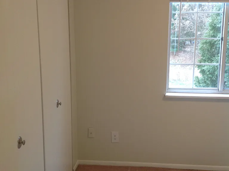 987 Wadsworth Rd — Photo 1