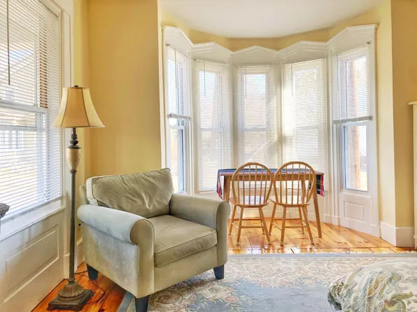 59 Phillips Pl Unit 1, Northampton, MA 01060