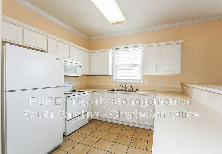 336 Kiskadee Loop #F — Photo 8