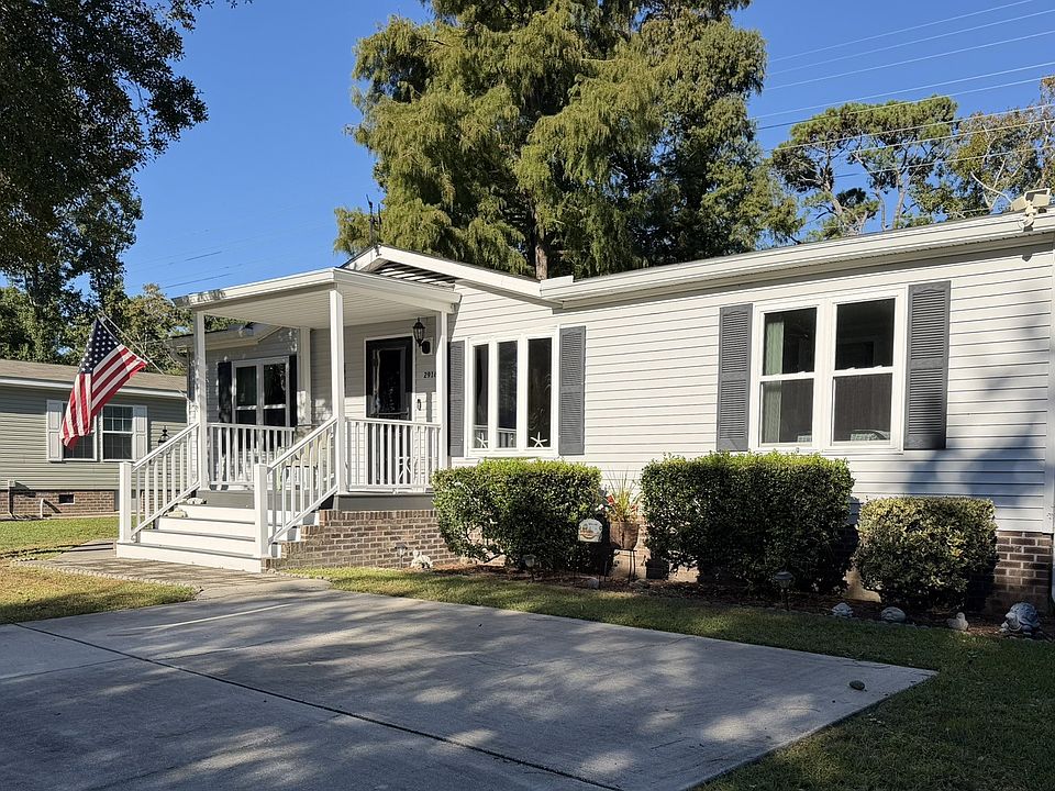 1st image of 2916 Holly Rd #34
