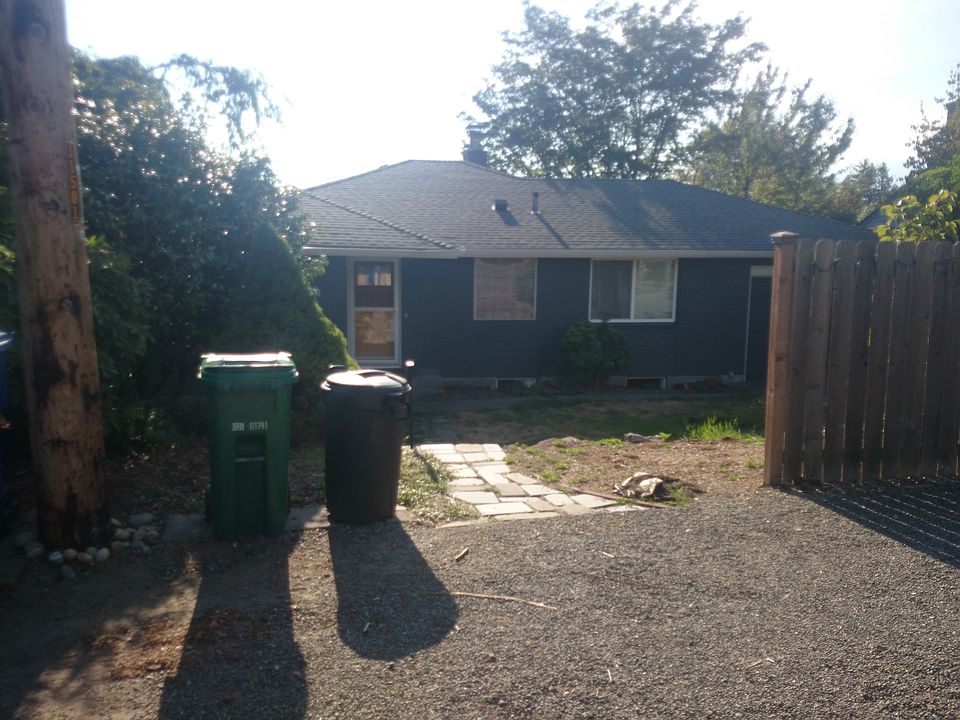 2nd image of 11505 2nd Ave NW