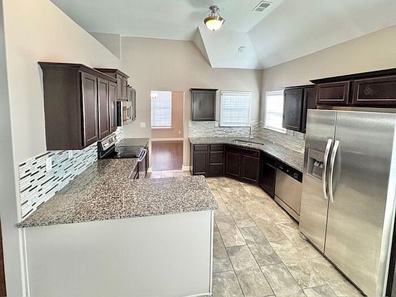 5th image of 4483 Shinault Ln