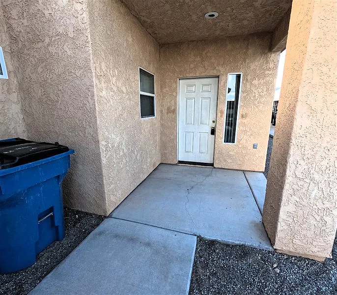 2 bed, 2.0 bath, 1235 sqft, $1,200 — Photo 2