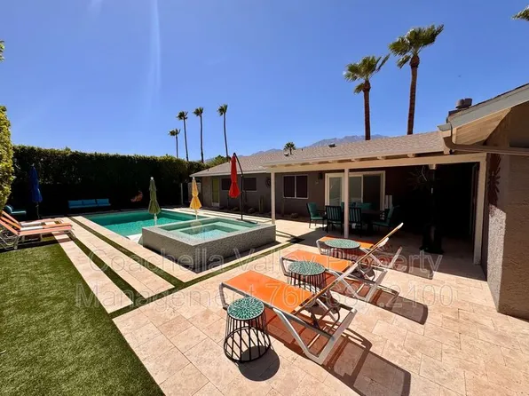 2004 N San Antonio Rd, Palm Springs, CA 92262