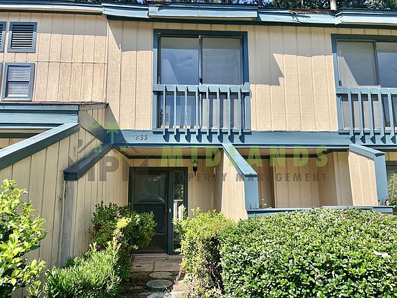 2nd image of 233 Timber Ct