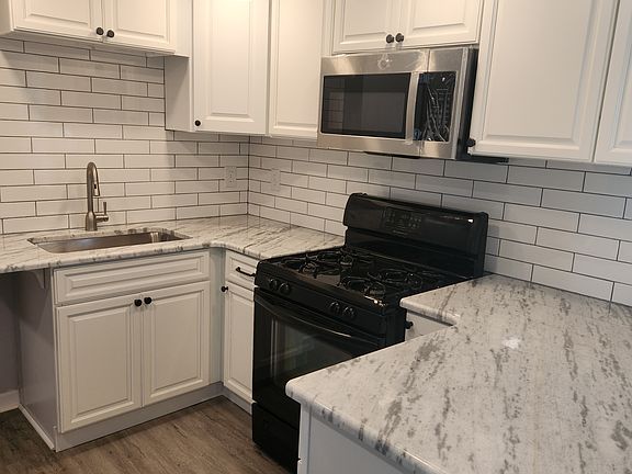 4th image of 2065 Colvin Blvd #1