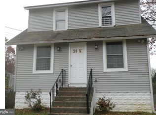 36 W Gradwell Ave, Maple Shade, NJ 08052
