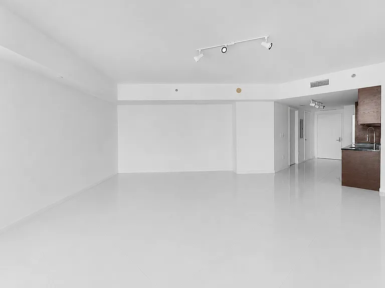 475 Brickell Ave #1308 — Photo 1
