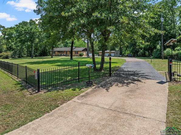 413 County Road 2865, Hughes Springs, TX 75656