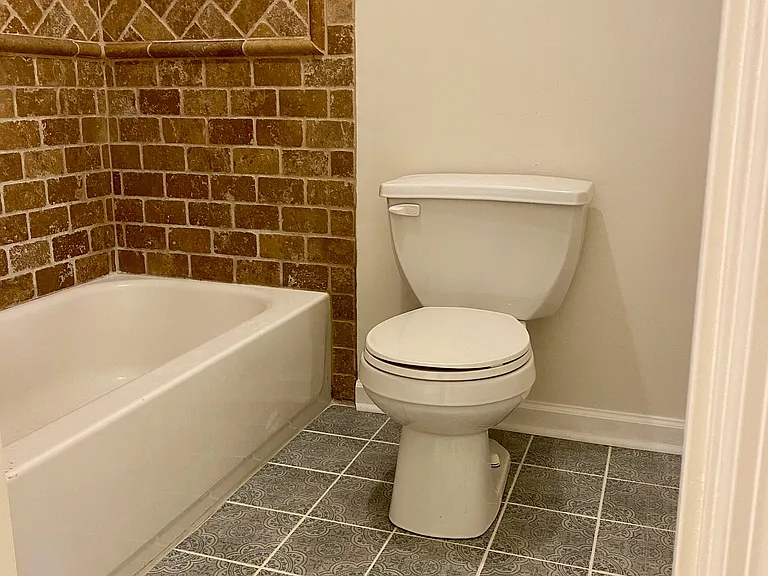 More lovely bath fixtures.