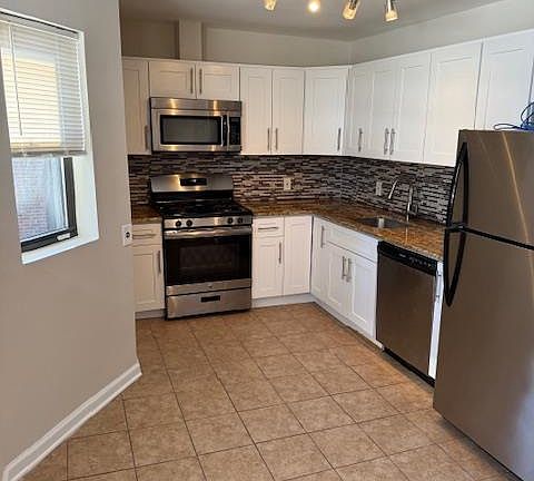 4th image of 108 Sussex St APT 15