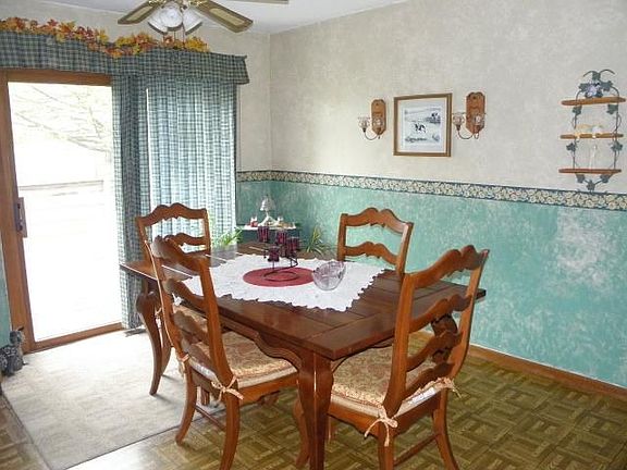 4th image of 9997 Holly Dr