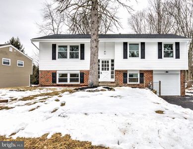 218 Colonial Dr, Warminster, PA, 18974
