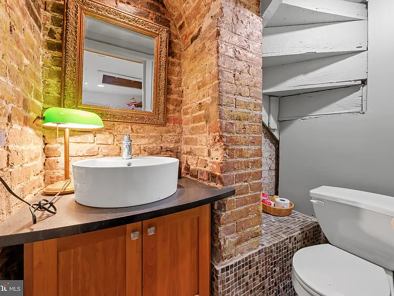 9 Bristow Pl — Photo 8