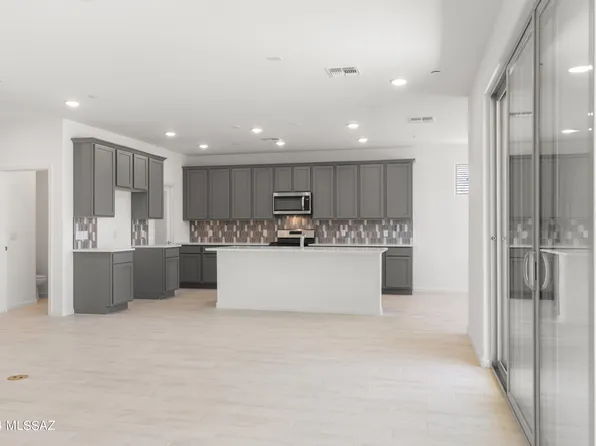 12726 E Lauren Canyon Pl, Vail, AZ 85641