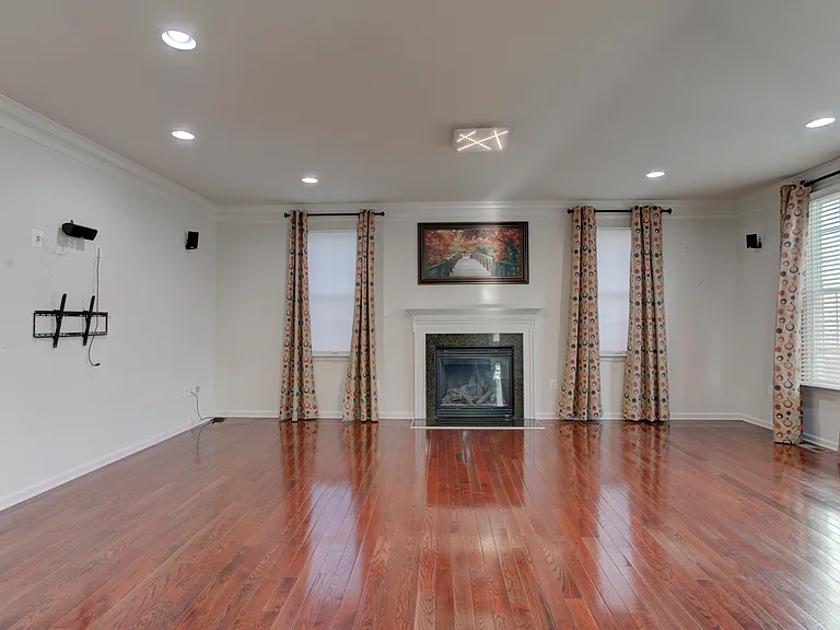 43185 Tandridge Way — Photo 14