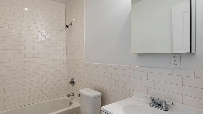 Rented by Nooklyn NYC LLC | media 11