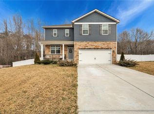 106 Regency Ln, Franklin, VA 23851