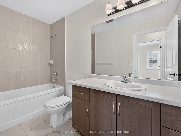 114 Dunrobin Ln — Photo 21