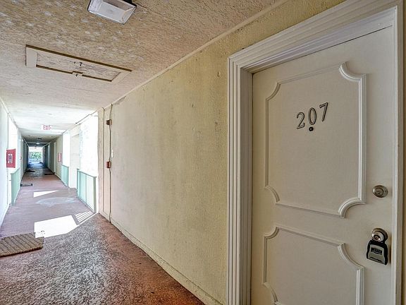 2nd image of 4135 NW 88th Avenue #207