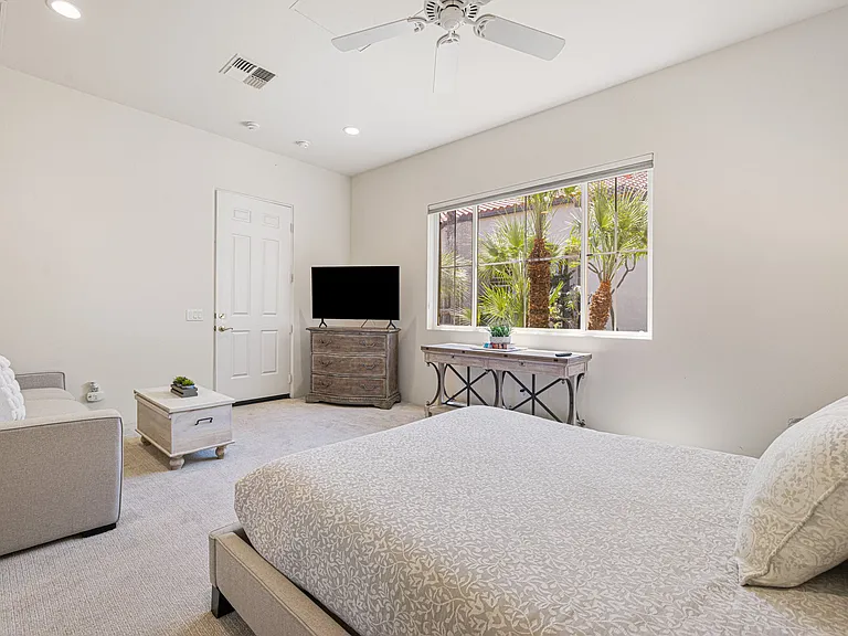 81055 Legends Way — Photo 35