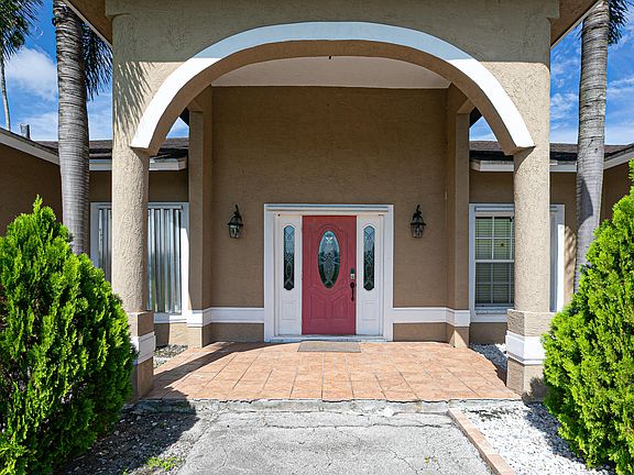 3rd image of 173 S Greenstar Avenue