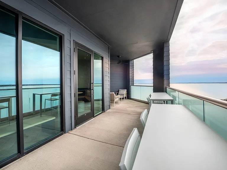 The View at Sapphire Bay — Photo 13