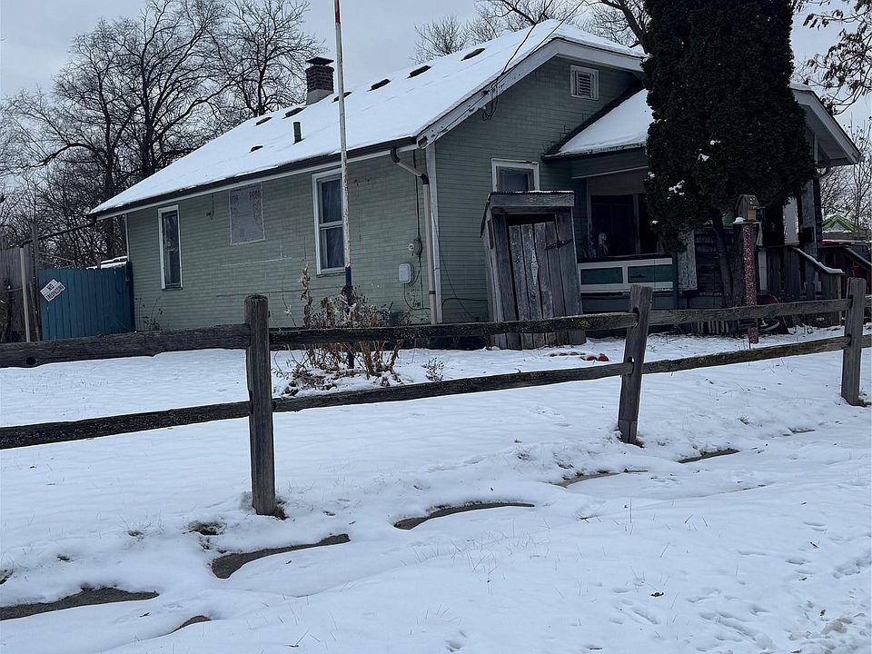 1st image of 1422 Leith St