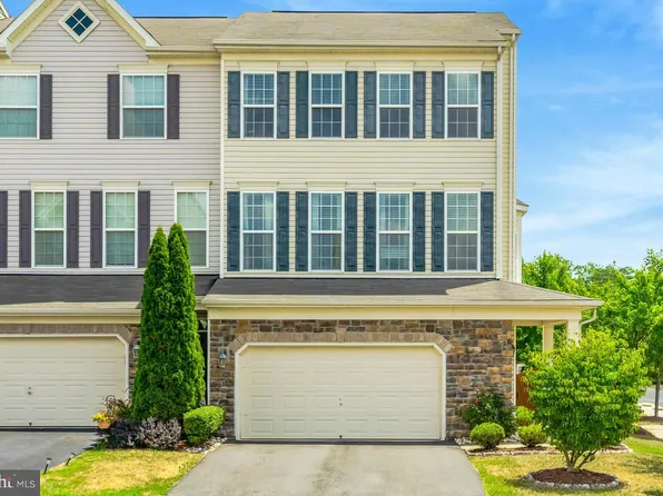 25196 Hummocky Ter, Aldie, VA 20105