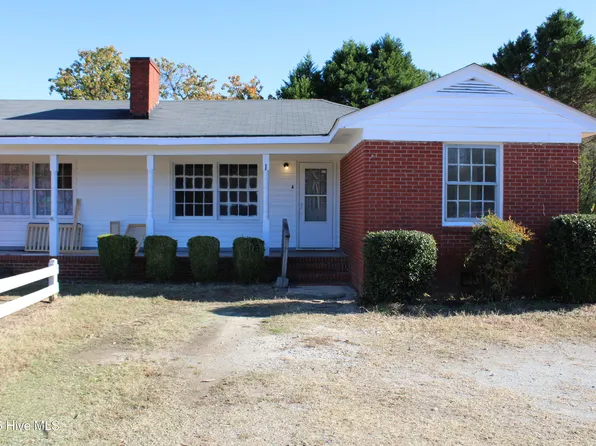 398 N Englewood Drive, Kenly, NC 27542